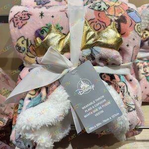 Disneyland Disney Princess Wearable Hoodie Cape Throw Blanket